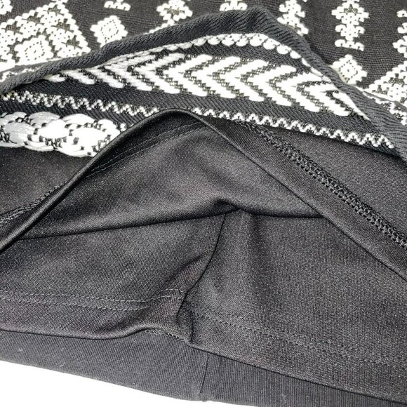H&M Black & White Metallic Embroidered Aztec Geometric Mini Skirt - Size XS - Picture 4 of 9